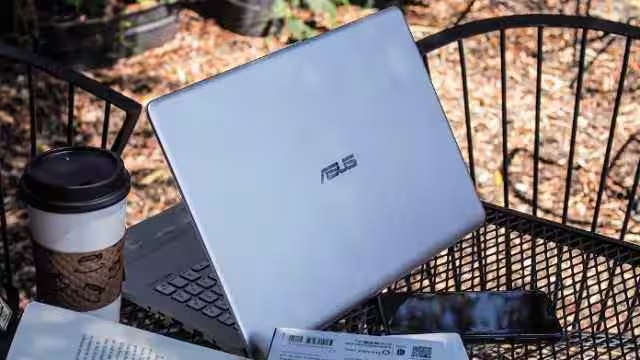 Asus Laptop: Dhansu laptop with Windows 11 for less than ₹ 15 thousand, original price is ₹ 30,990